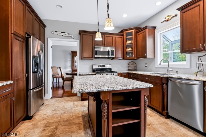 36 Bluebird Way Raritan NJ 08869
