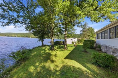 25 Cottage Avenue Frankford NJ 07860