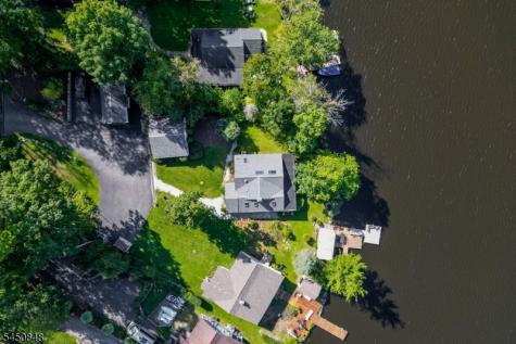 25 Cottage Avenue Frankford NJ 07860