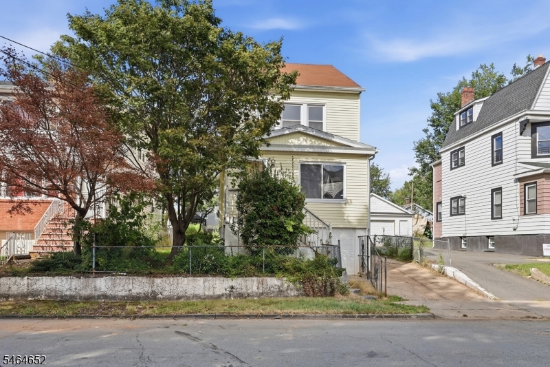82 Berkshire Place Irvington NJ 07111