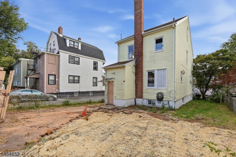 82 Berkshire Place Irvington NJ 07111