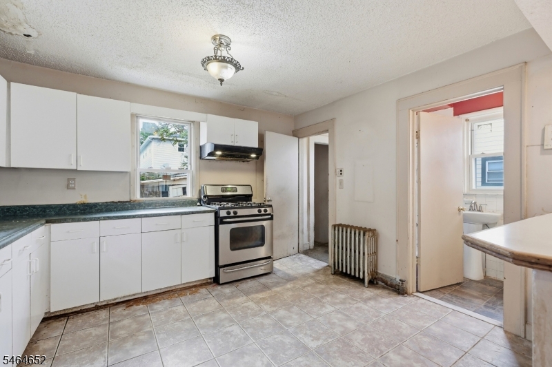 82 Berkshire Place Irvington NJ 07111