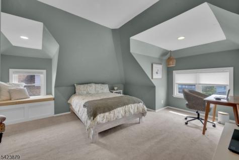 346 2ND Street Dunellen NJ 08812