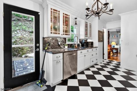 719 W Shore Trail Sparta NJ 07871