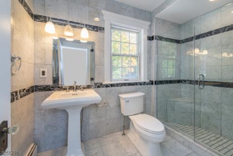 1 Brook Valley Terrace Kinnelon NJ 07405