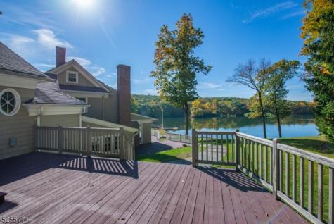 1 Brook Valley Terrace Kinnelon NJ 07405