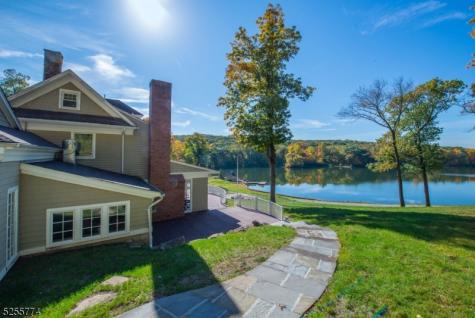 1 Brook Valley Terrace Kinnelon NJ 07405