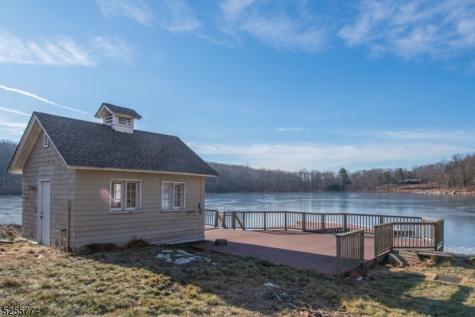 1 Brook Valley Terrace Kinnelon NJ 07405
