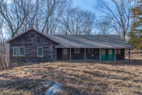 1 Brook Valley Terrace Kinnelon NJ 07405