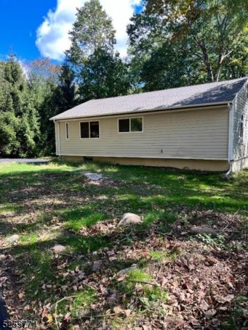 1 Brook Valley Terrace Kinnelon NJ 07405
