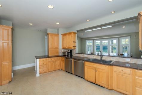 1 Brook Valley Terrace Kinnelon NJ 07405