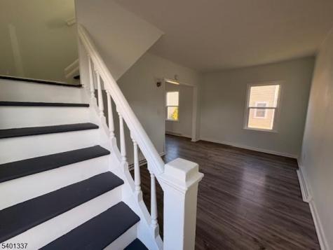 4 Whitehouse Avenue Readington NJ 08889