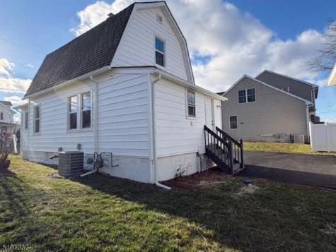 4 Whitehouse Avenue Readington NJ 08889