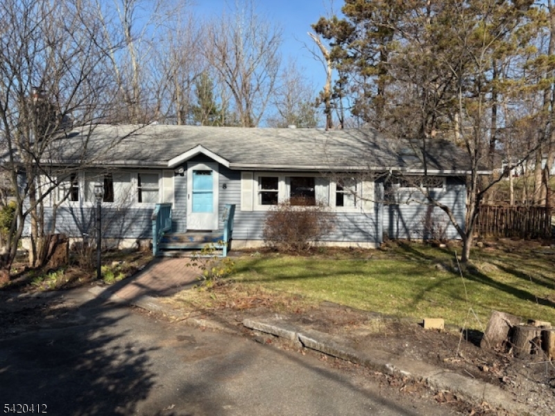 8 Beachview Court Hardyston NJ 07460