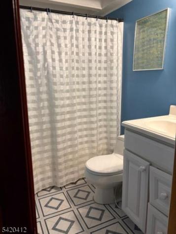 8 Beachview Court Hardyston NJ 07460