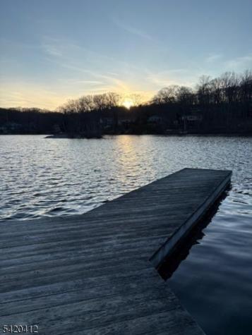 8 Beachview Court Hardyston NJ 07460