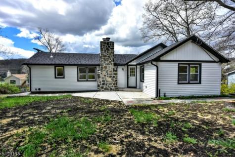 56 Lake Shore Road E Hardyston NJ 07460
