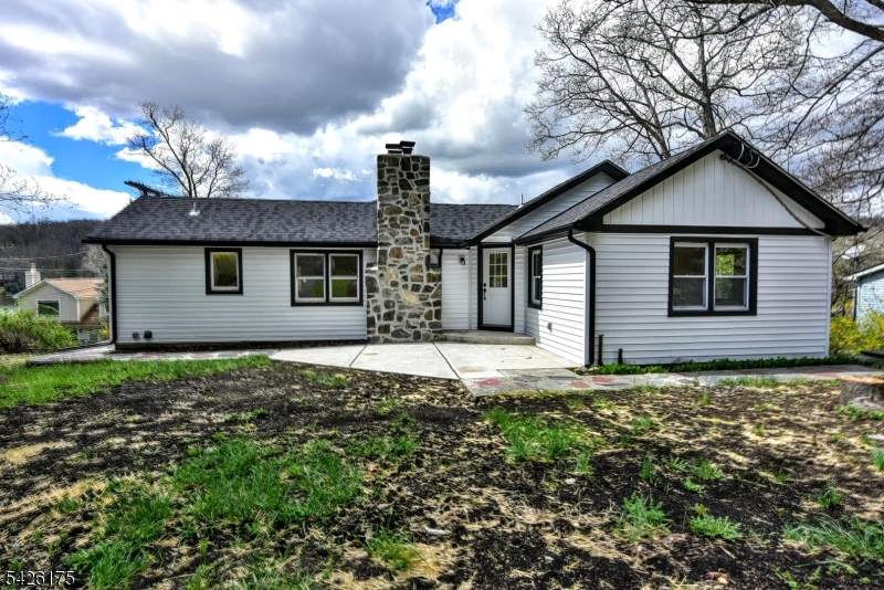 56 Lake Shore Road E Hardyston NJ 07460