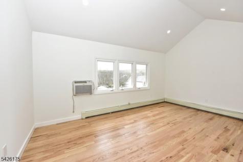 56 Lake Shore Road E Hardyston NJ 07460