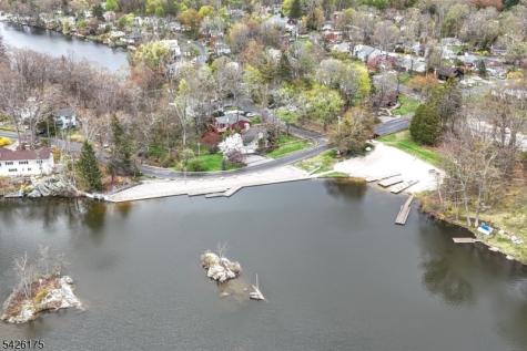 56 Lake Shore Road E Hardyston NJ 07460