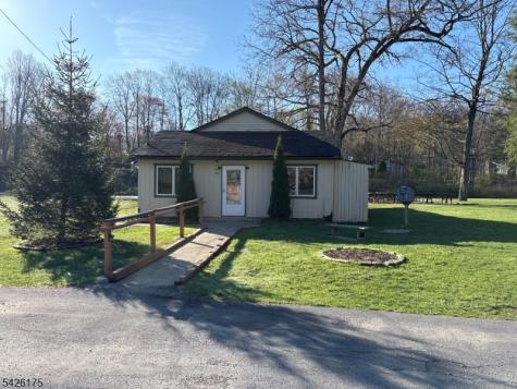 56 Lake Shore Road E Hardyston NJ 07460