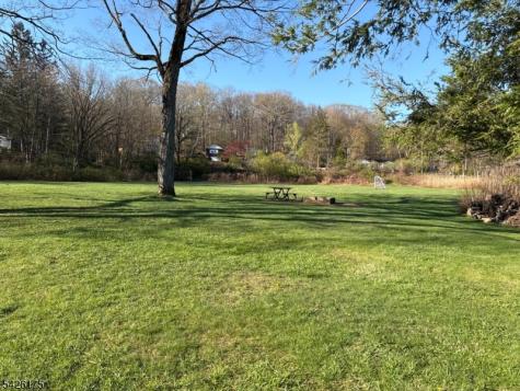 56 Lake Shore Road E Hardyston NJ 07460