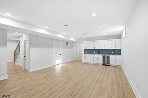 1 Breton Place Livingston NJ 07039