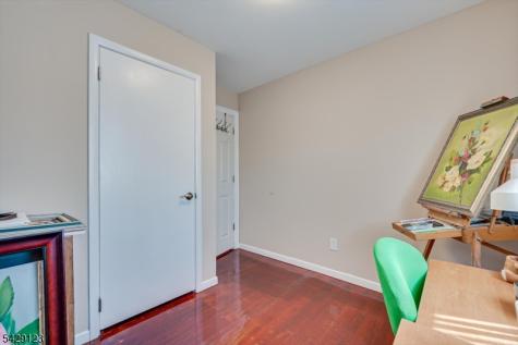 71 Crosby Avenue Edison NJ 08817