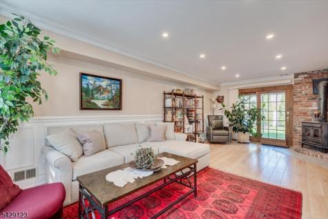 71 Crosby Avenue Edison NJ 08817