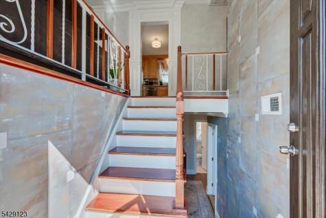71 Crosby Avenue Edison NJ 08817