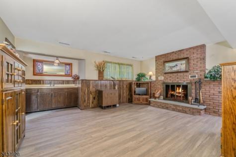 5 Hibbler Road Clinton NJ 08833