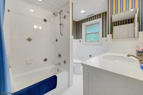 84 Lake Trail E Harding NJ 07976