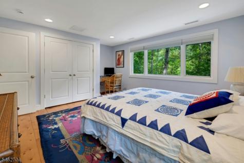 84 Lake Trail E Harding NJ 07976