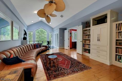84 Lake Trail E Harding NJ 07976