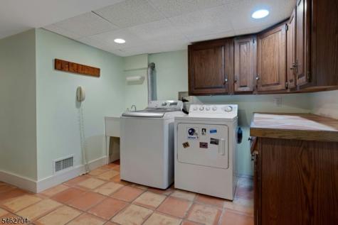84 Lake Trail E Harding NJ 07976