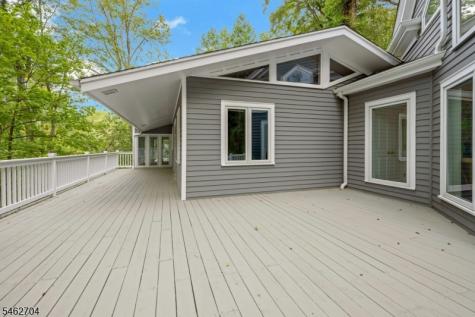 84 Lake Trail E Harding NJ 07976