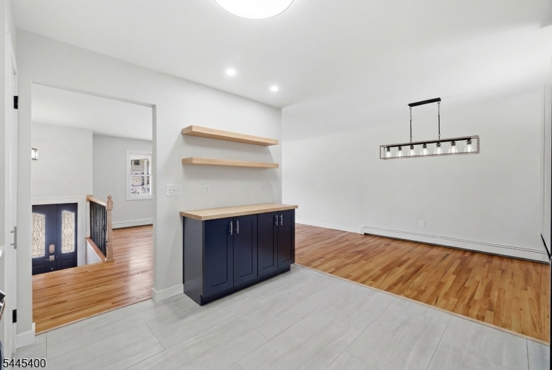 307 Nariticong Avenue Hopatcong NJ 07843