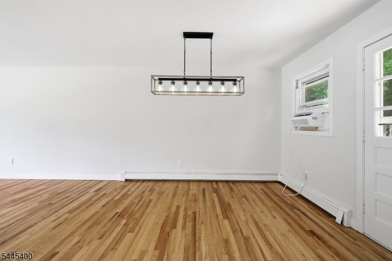 307 Nariticong Avenue Hopatcong NJ 07843