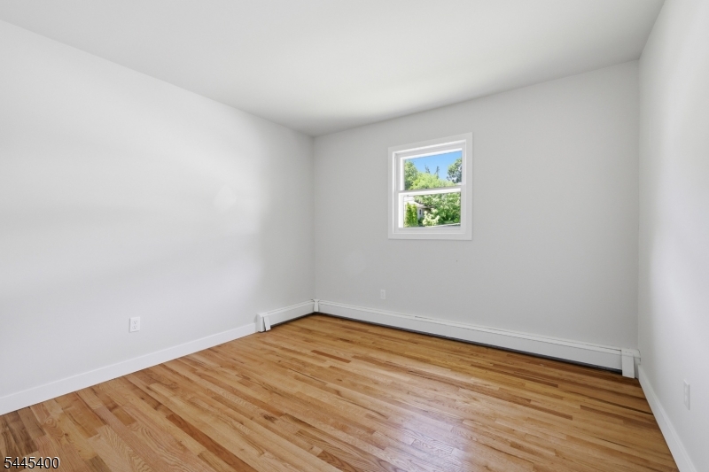 307 Nariticong Avenue Hopatcong NJ 07843