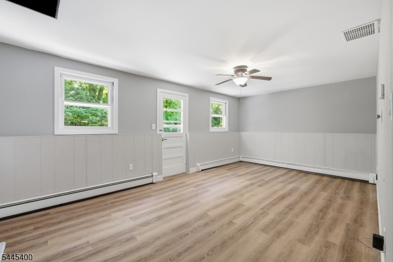 307 Nariticong Avenue Hopatcong NJ 07843