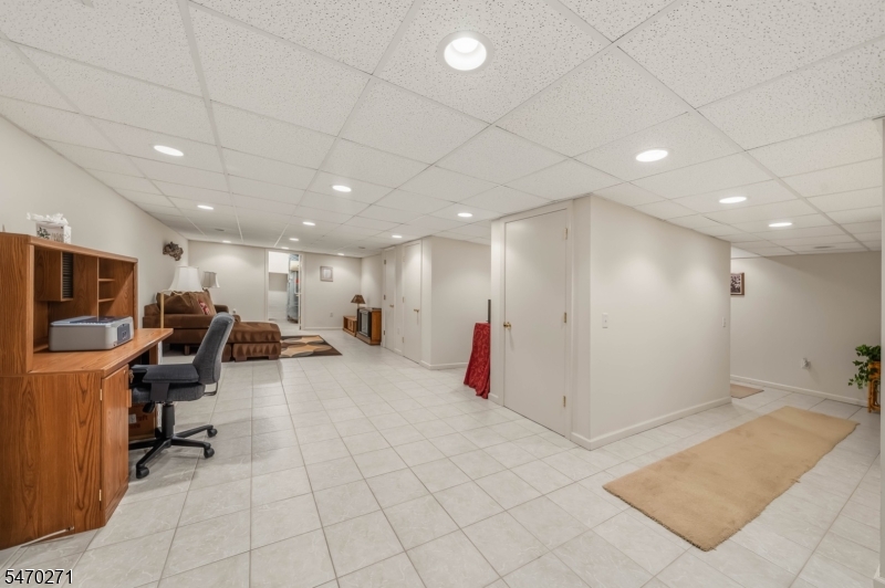 144 S Cliff Road Woodbridge NJ 07067