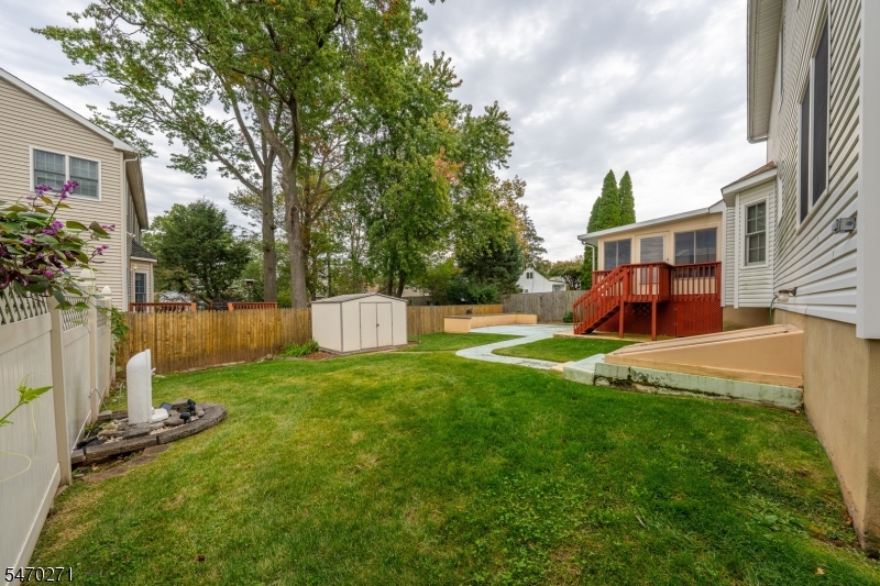 144 S Cliff Road Woodbridge NJ 07067