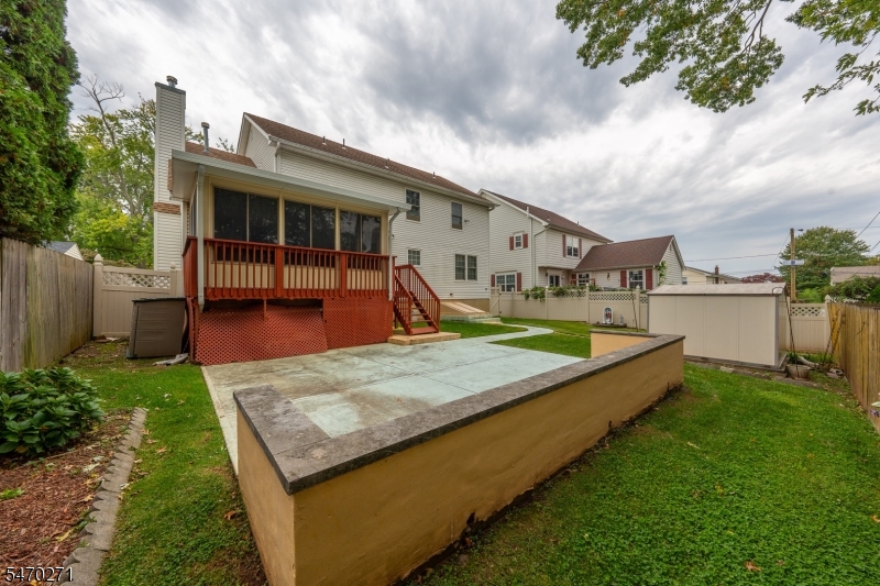144 S Cliff Road Woodbridge NJ 07067