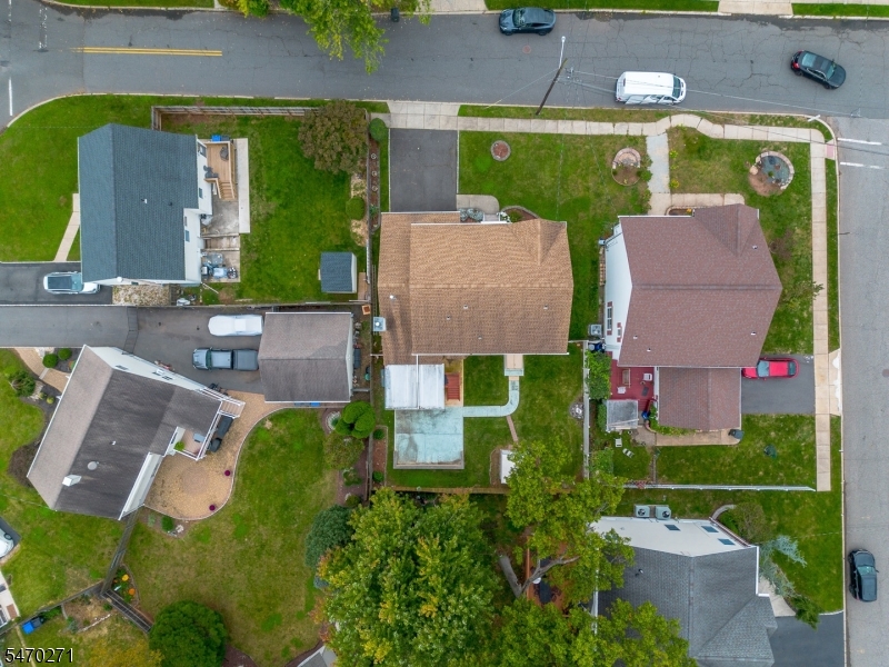 144 S Cliff Road Woodbridge NJ 07067