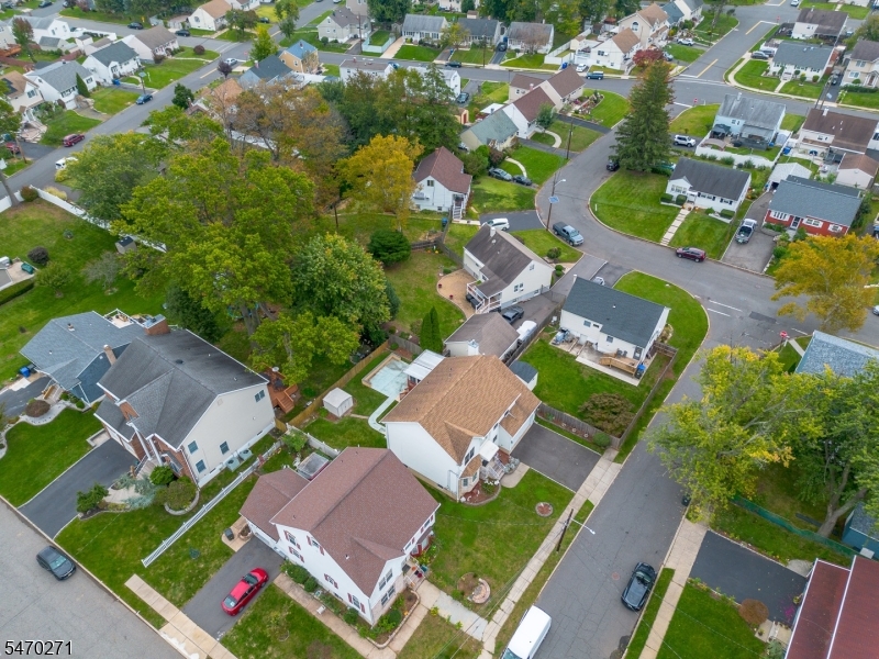 144 S Cliff Road Woodbridge NJ 07067