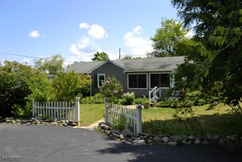 238 Fairview Avenue Hampton NJ 07860