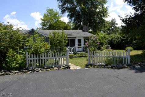238 Fairview Avenue Hampton NJ 07860