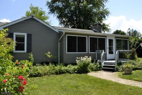 238 Fairview Avenue Hampton NJ 07860