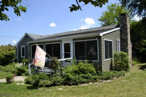238 Fairview Avenue Hampton NJ 07860