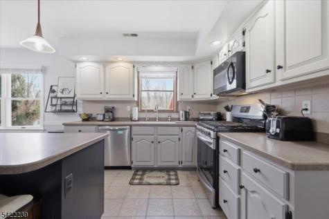 7 Winchester Avenue Mount Olive NJ 07828